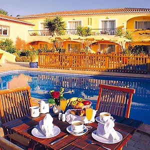 https://costa-doiro-ambiance-village.hotelaalgarve.com
